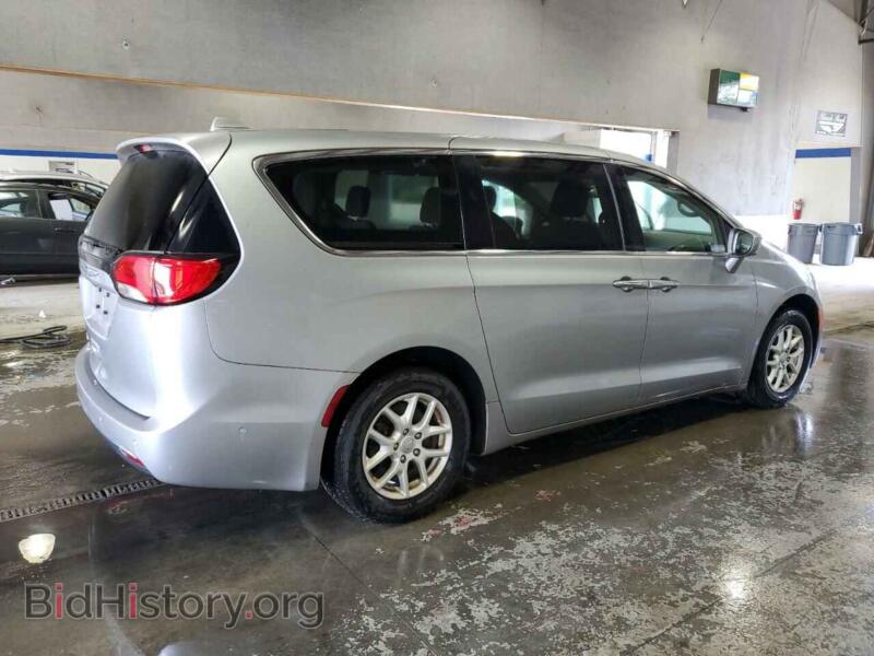 2020 Chrysler PACIFICA (VIN 2C4RC1FG6LR128293) — photo 3 of 13