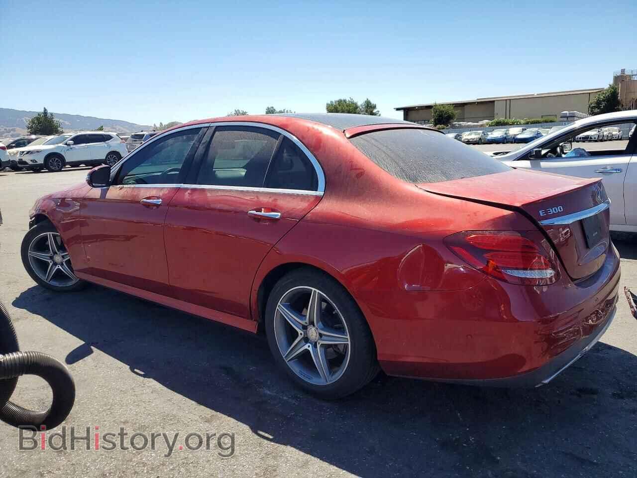 2017 MERCEDES-BENZ E-CLASS - VIN: WDDZF4JB8HA067700 - Фото 2