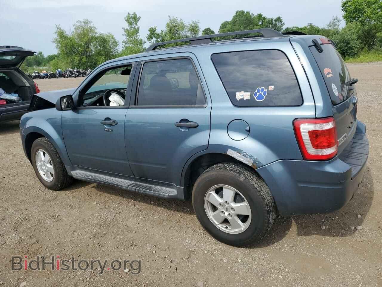 2011 FORD ESCAPE - VIN: 1FMCU0D74BKB21819 - Фото 2