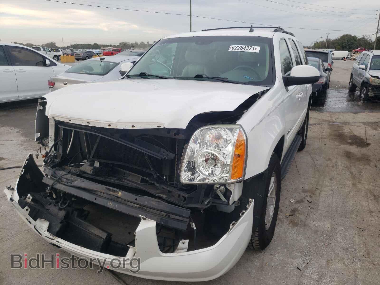 2013 GMC YUKON - VIN: 1GKS1CE05DR269701 - Фото 2