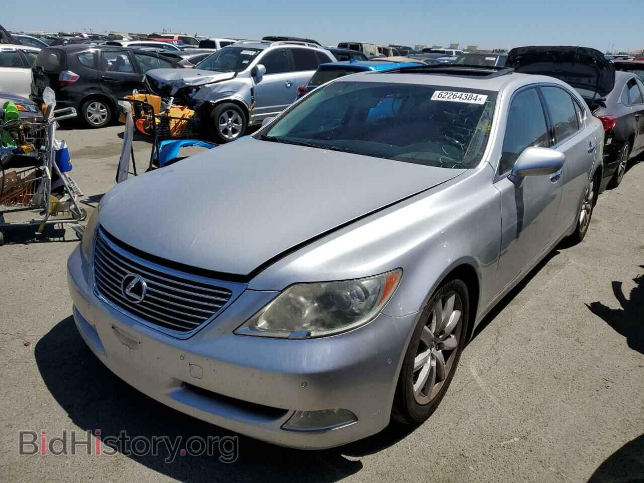 Фотография JTHGL46F375020215 - LEXUS LS460 2007