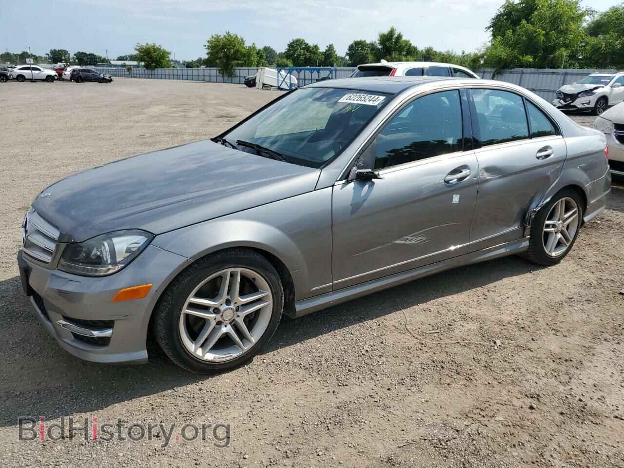 Фотография WDDGF8BB4CA687630 - MERCEDES-BENZ C-CLASS 2012