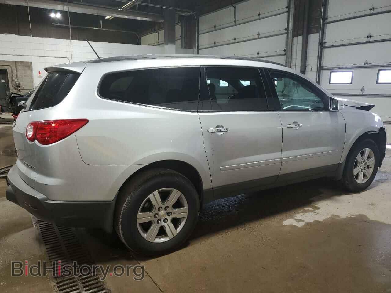 2010 CHEVROLET TRAVERSE - VIN: 1GNLRFED8AJ207949 - Фото 3