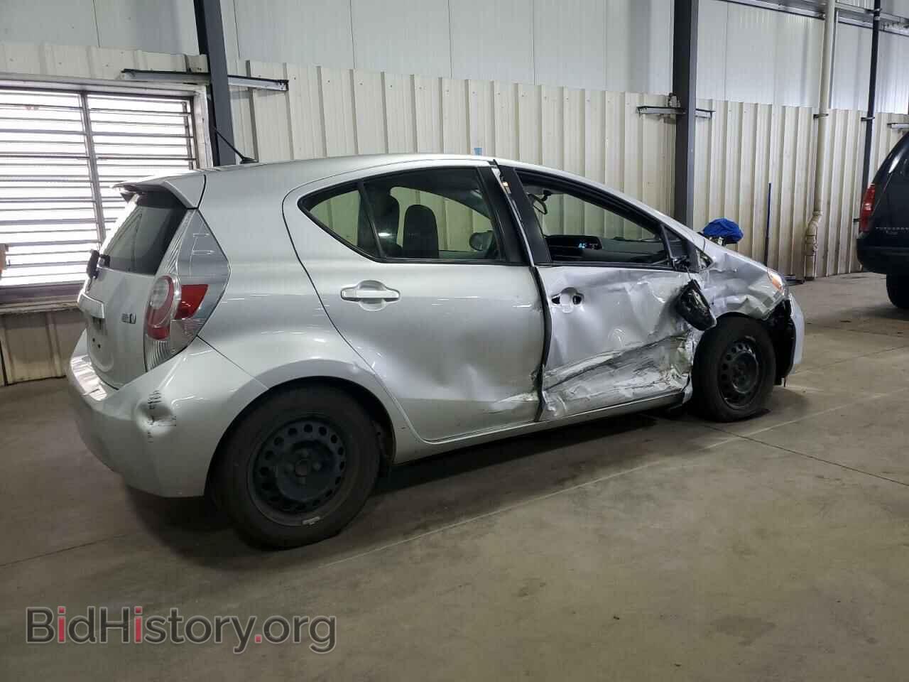 2014 TOYOTA PRIUS - VIN: JTDKDTB33E1562708 - Фото 3
