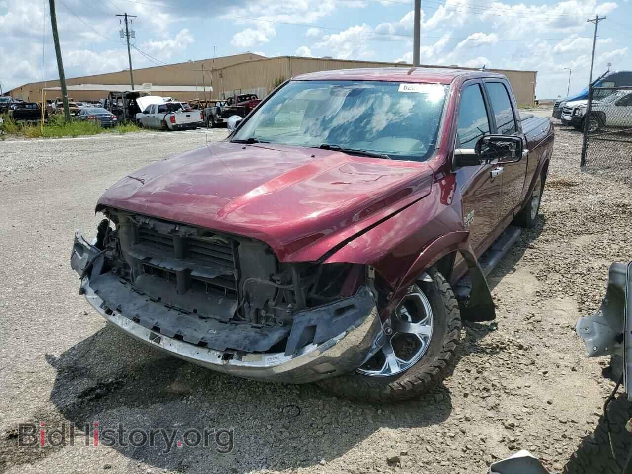 2017 RAM 1500 - VIN: 1C6RR7VT9HS690329 - Фото 2