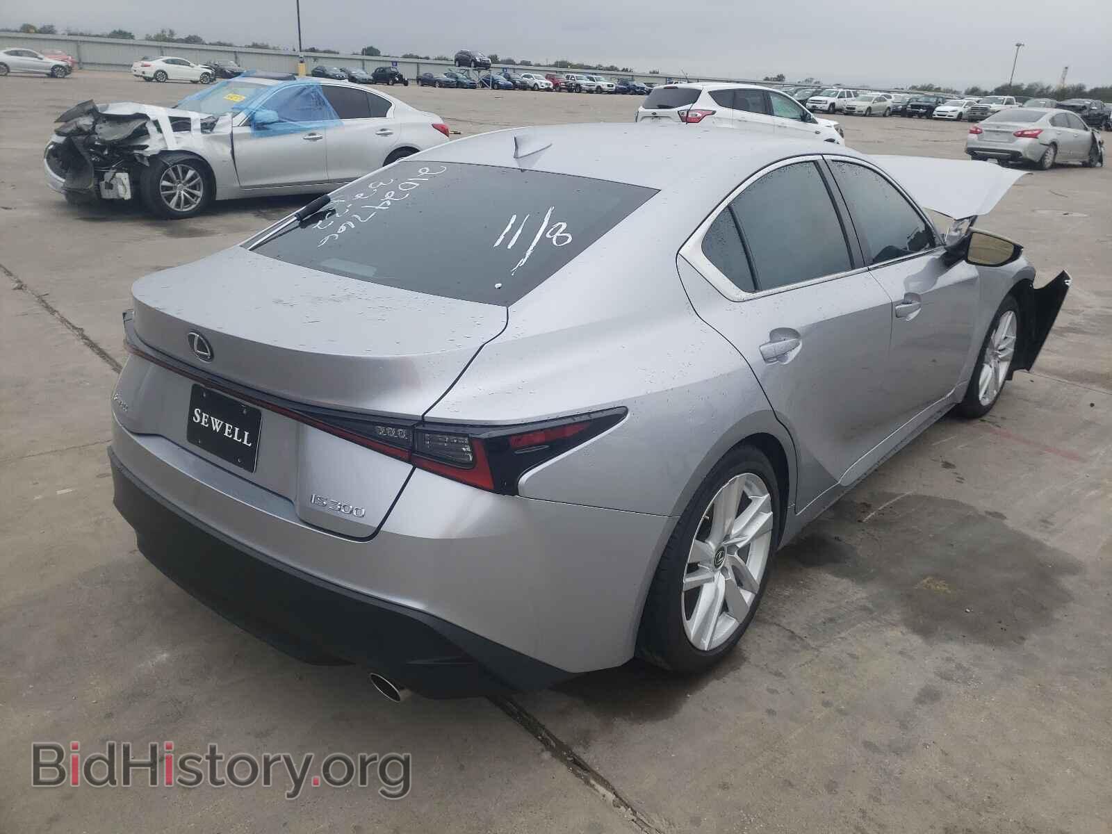2021 LEXUS IS - VIN: JTHAA1D22M5113751 - Photo 4