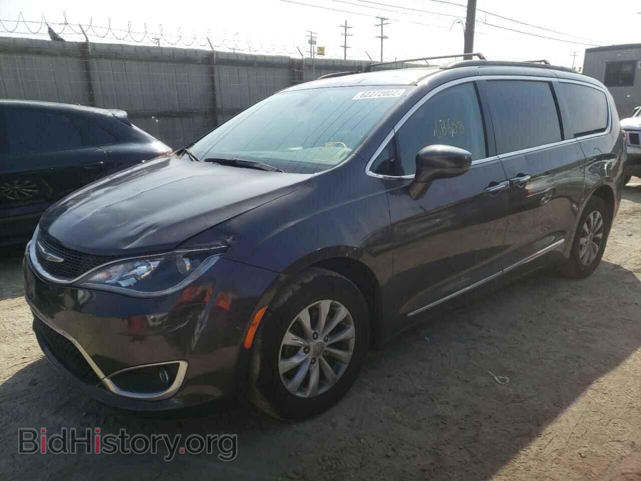 2017 CHRYSLER PACIFICA - VIN: 2C4RC1BG8HR642367 - Фото 2