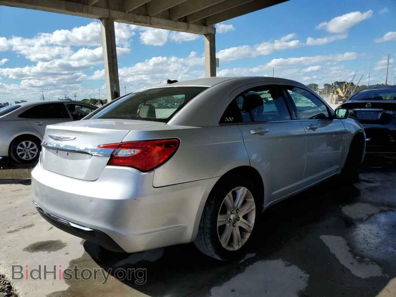 2011 CHRYSLER 200 - VIN: 1C3BC1FB1BN614550 - Фото 4