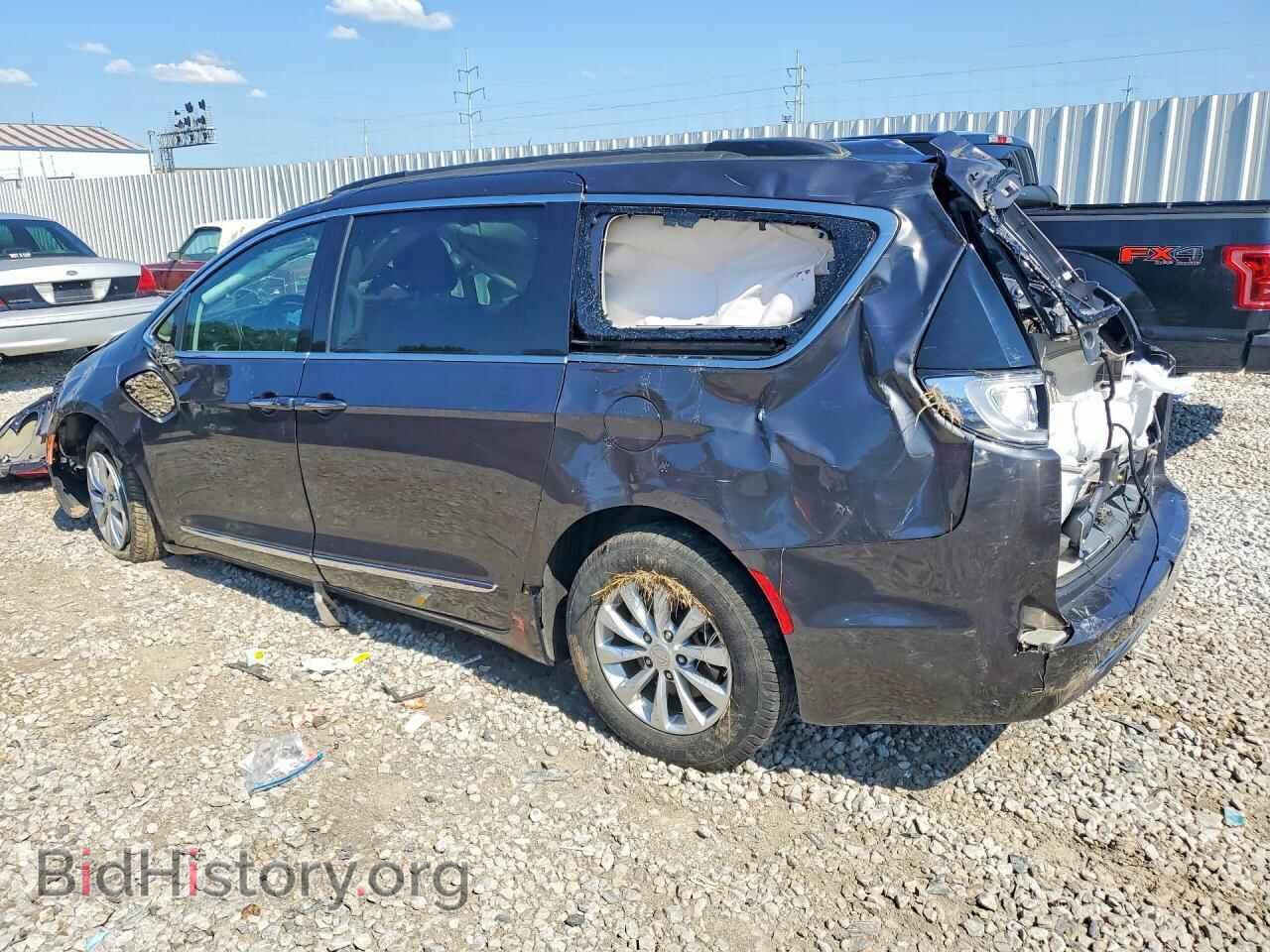 2017 CHRYSLER PACIFICA - VIN: 2C4RC1BG9HR762453 - Photo 2