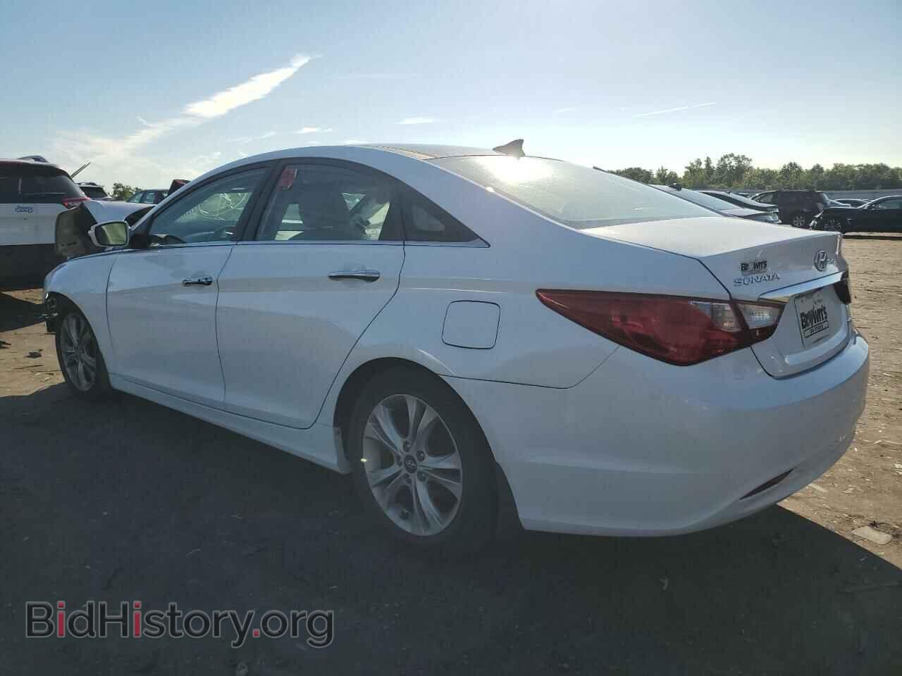2013 HYUNDAI SONATA - VIN: 5NPEC4AC2DH620922 - Фото 2