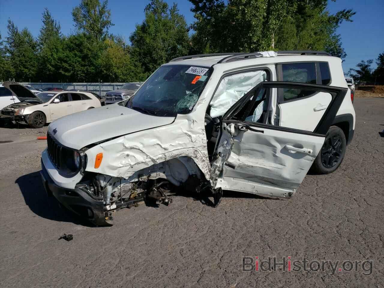 Фотография ZACNJBAB2LPL00987 - JEEP RENEGADE 2020