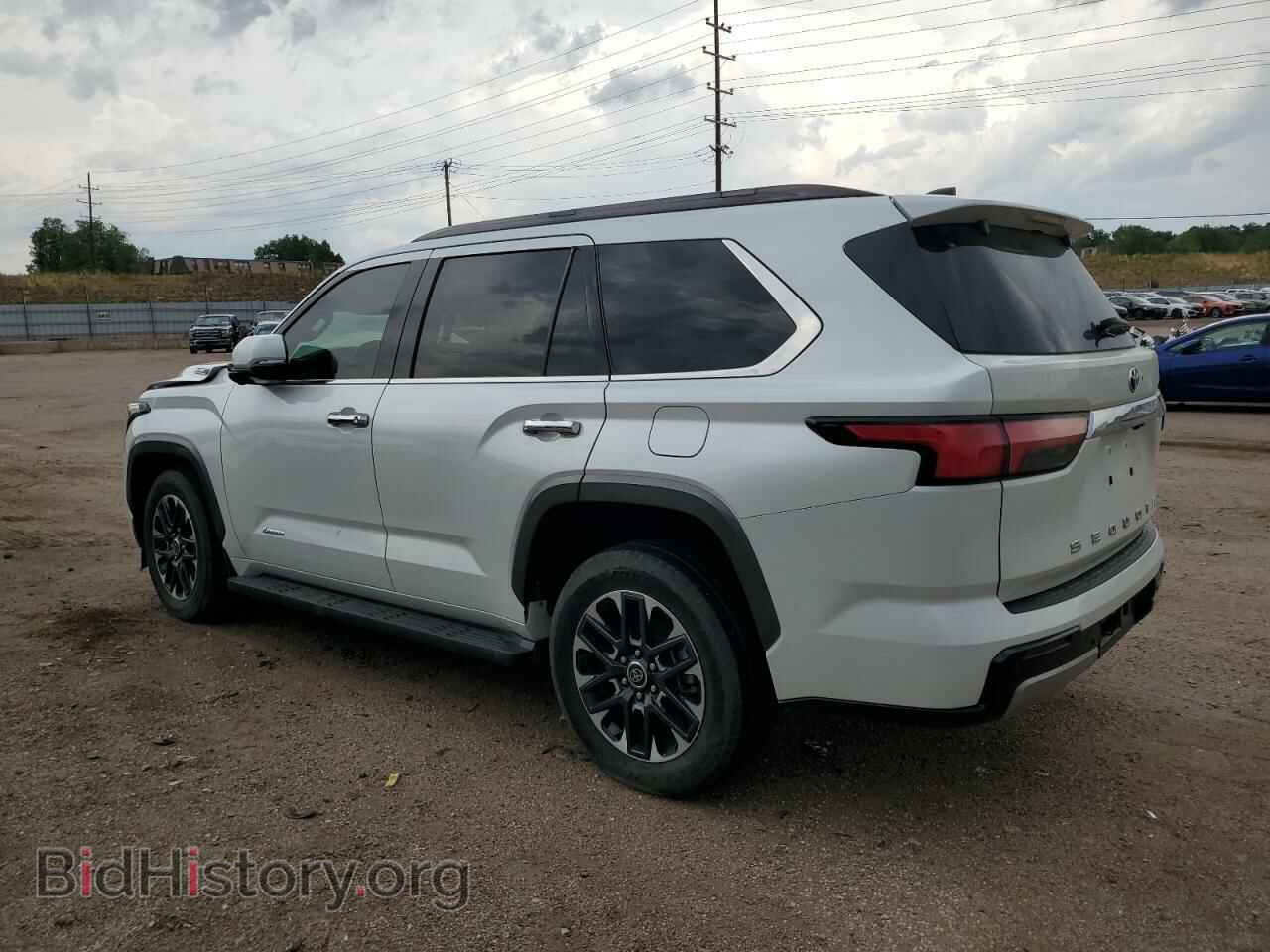2023 TOYOTA SEQUOIA - VIN: 7SVAAABA8PX010280 - Фото 2