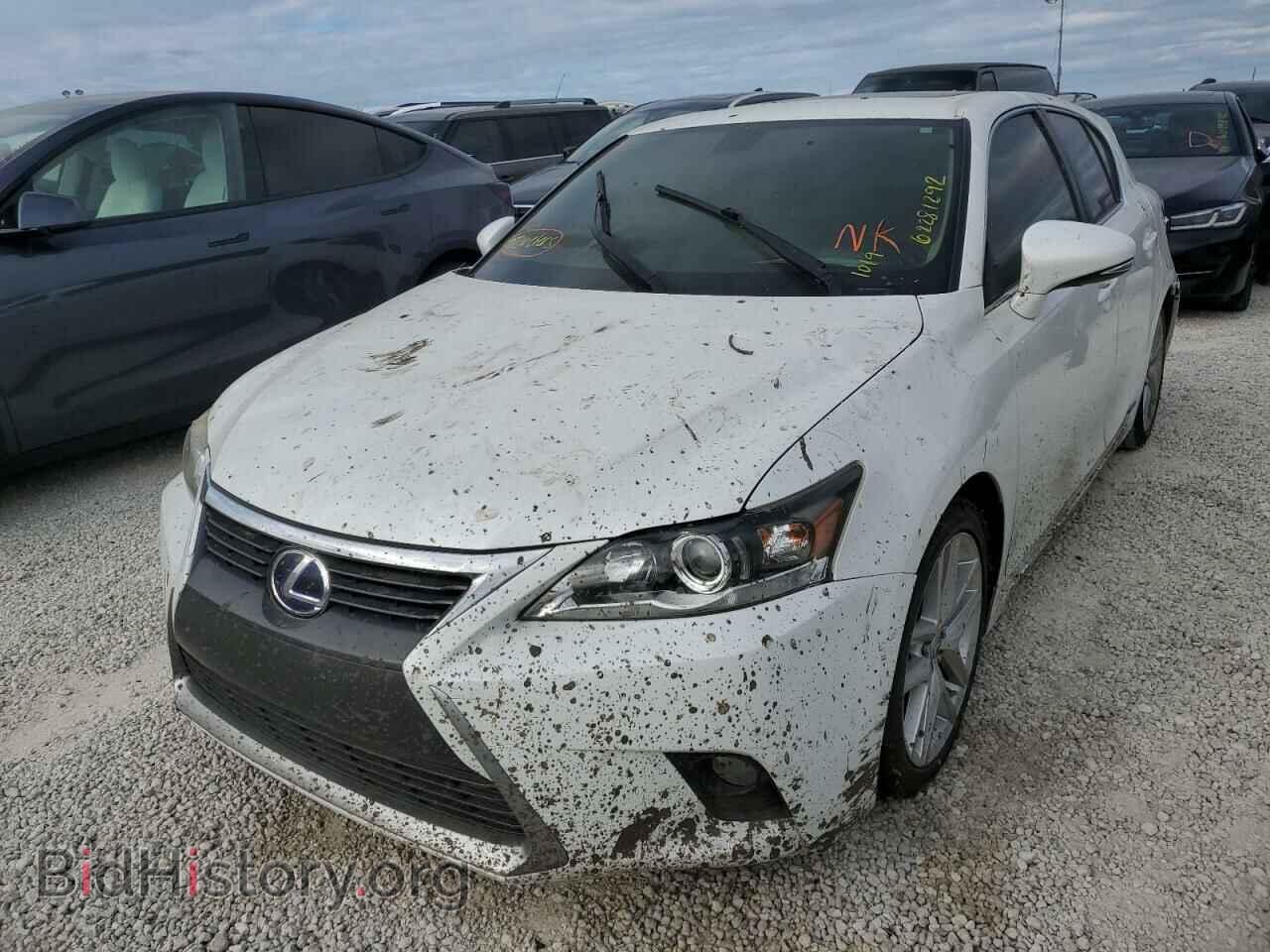 2014 LEXUS CT 200 - VIN: JTHKD5BH0E2177185 - Фото 2