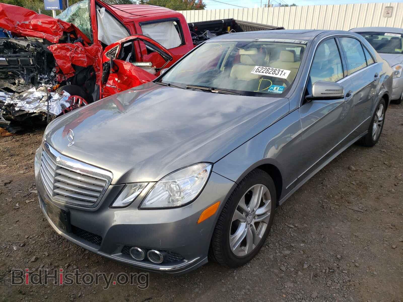 2011 MERCEDES-BENZ E-CLASS - VIN: WDDHF8HB3BA495237 - Фото 2