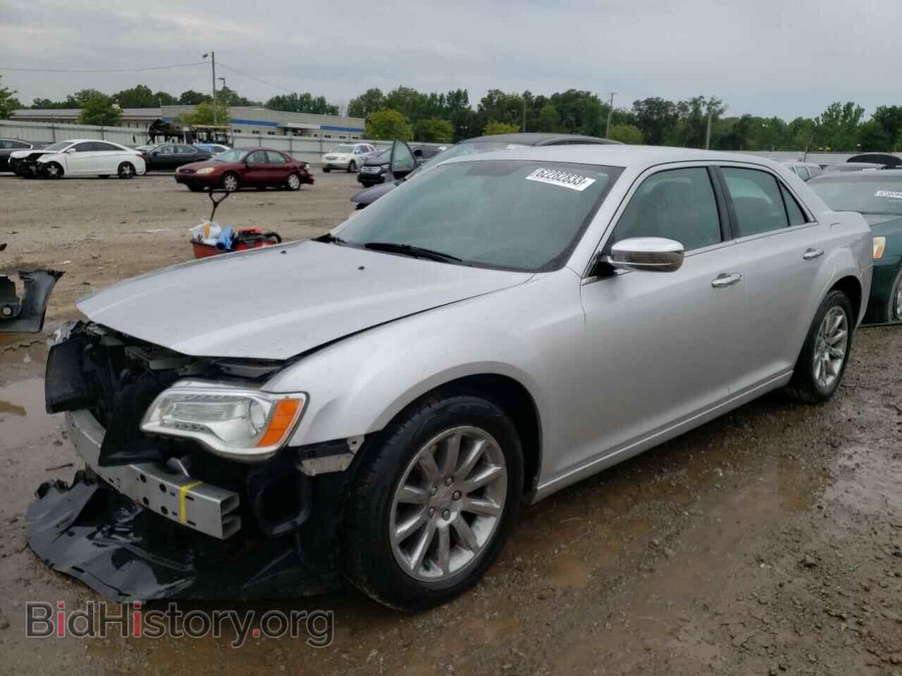 Фотография 2C3CCACG0CH212419 - CHRYSLER 300 2012