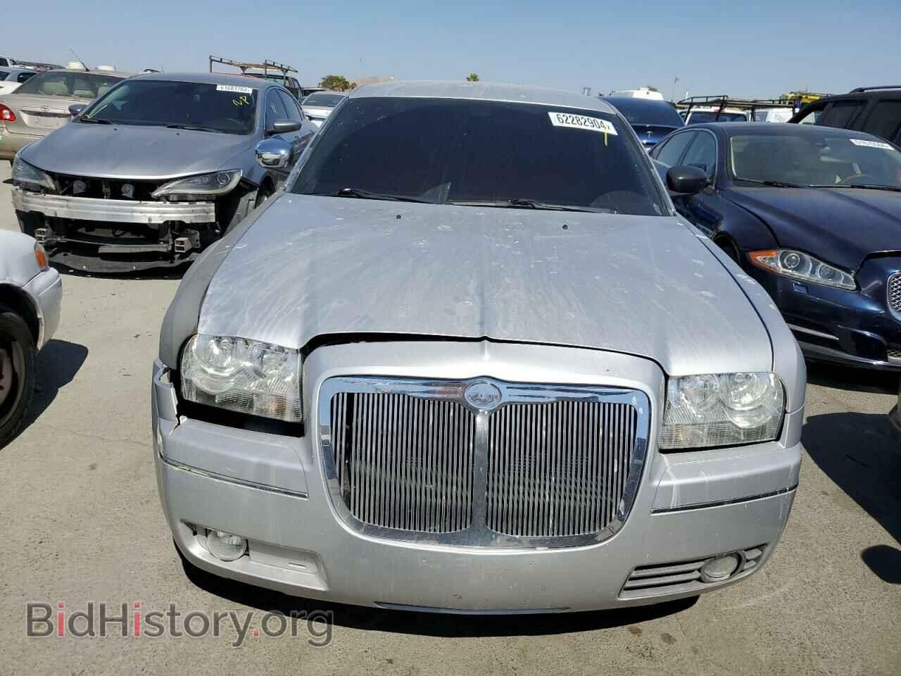 2010 CHRYSLER 300 - VIN: 2C3CA5CV0AH233098 - Фото 5