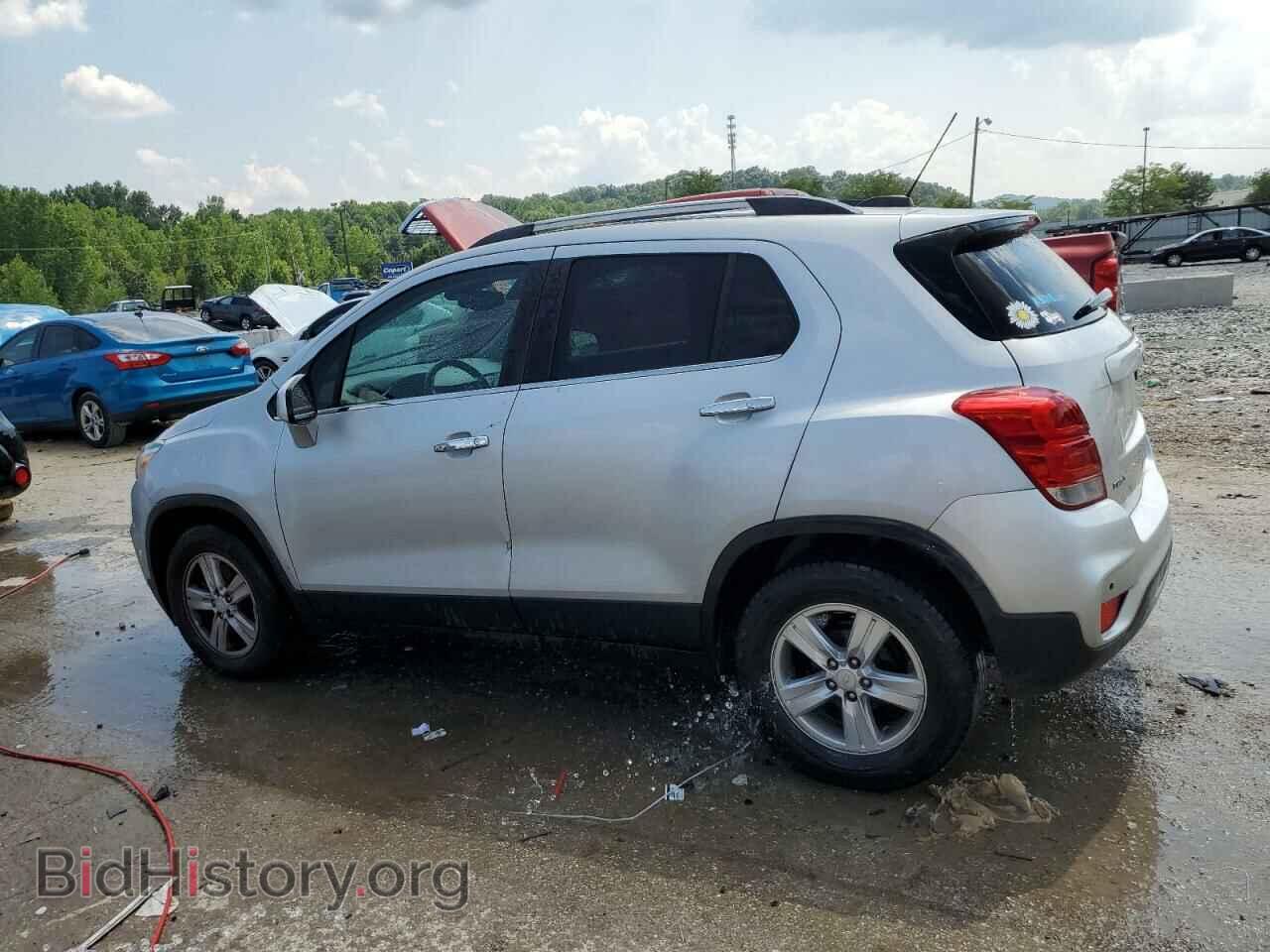 2017 CHEVROLET TRAX - VIN: 3GNCJLSB6HL275291 - Фото 2