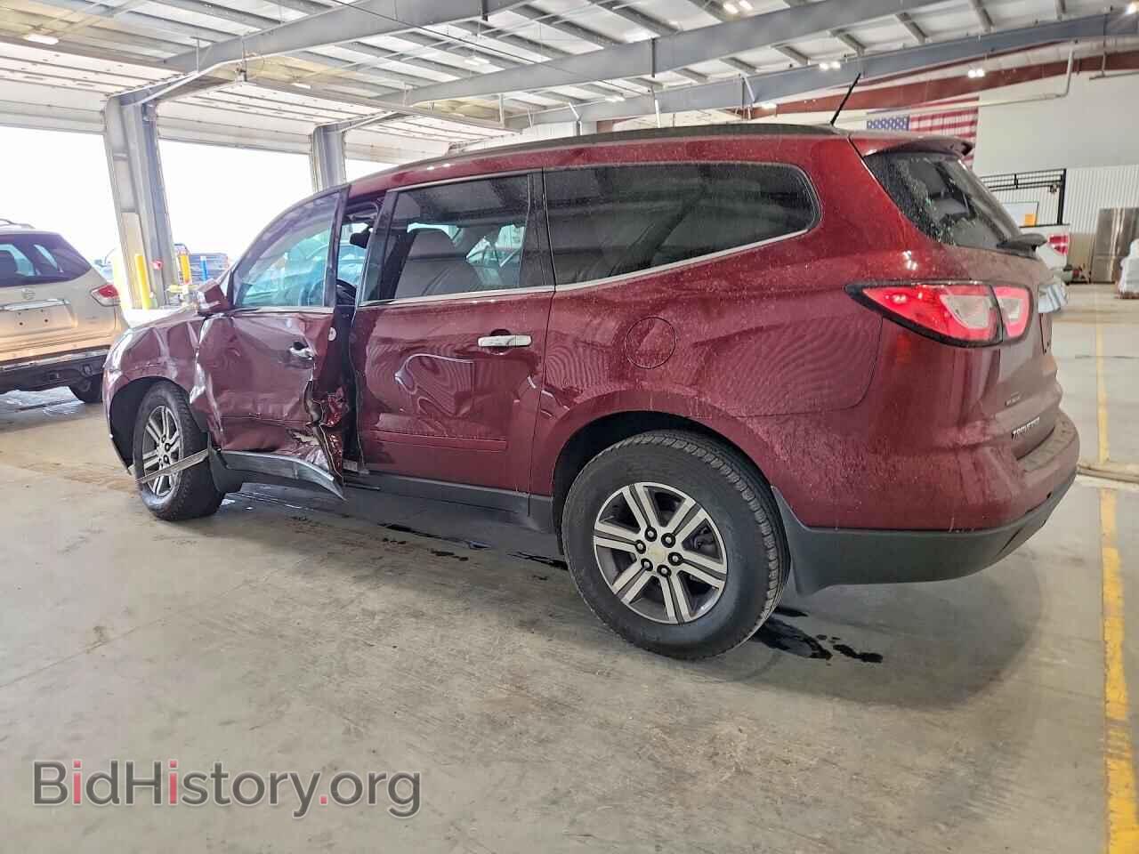 2017 CHEVROLET TRAVERSE - VIN: 1GNKRGKD3HJ152648 - Фото 2