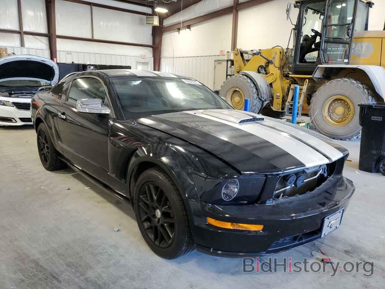 Photo 1ZVHT82H865250672 - FORD MUSTANG 2006