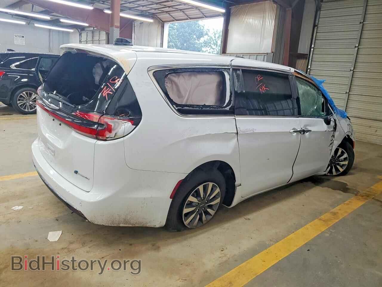 2025 CHRYSLER PACIFICA - VIN: 2C4RC1S78SR565524 - Фото 3