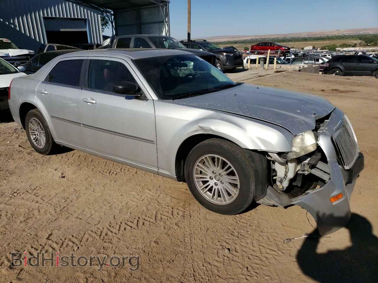 2009 CHRYSLER 300 - VIN: 2C3KA43D59H628399 - Фото 4
