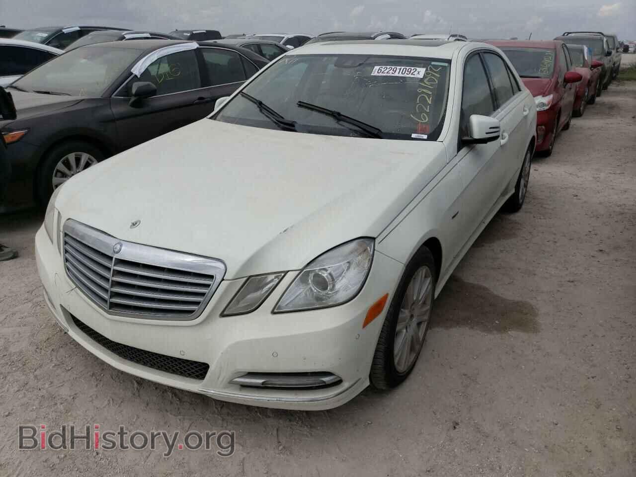 2012 MERCEDES-BENZ E-CLASS - VIN: WDDHF5KB8CA556588 - Фото 2