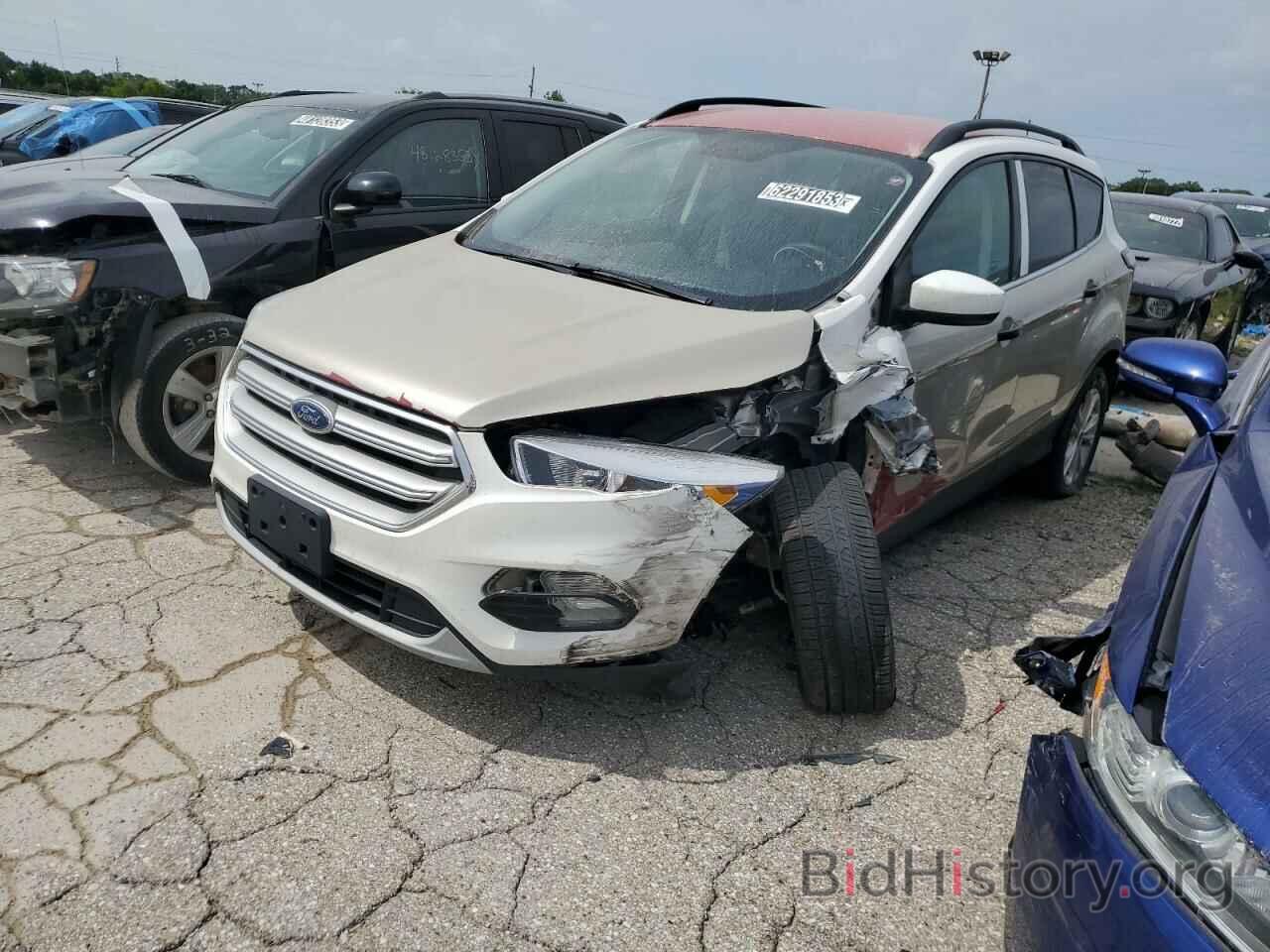 Photo 1FMCU0GD3JUD34474 - FORD ESCAPE 2018