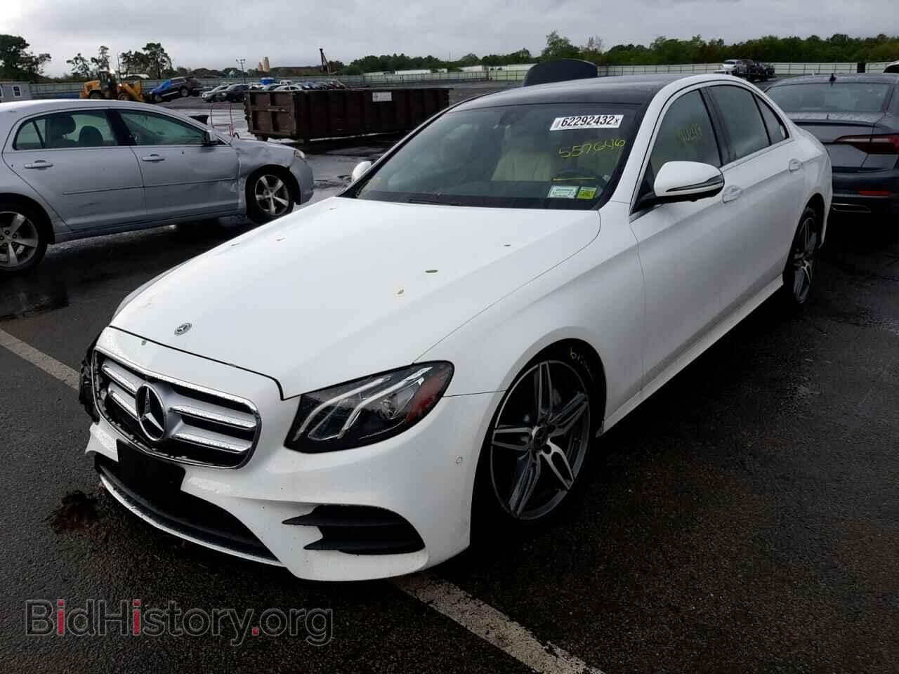 2019 MERCEDES-BENZ E-CLASS - VIN: WDDZF4KB5KA557646 - Фото 2