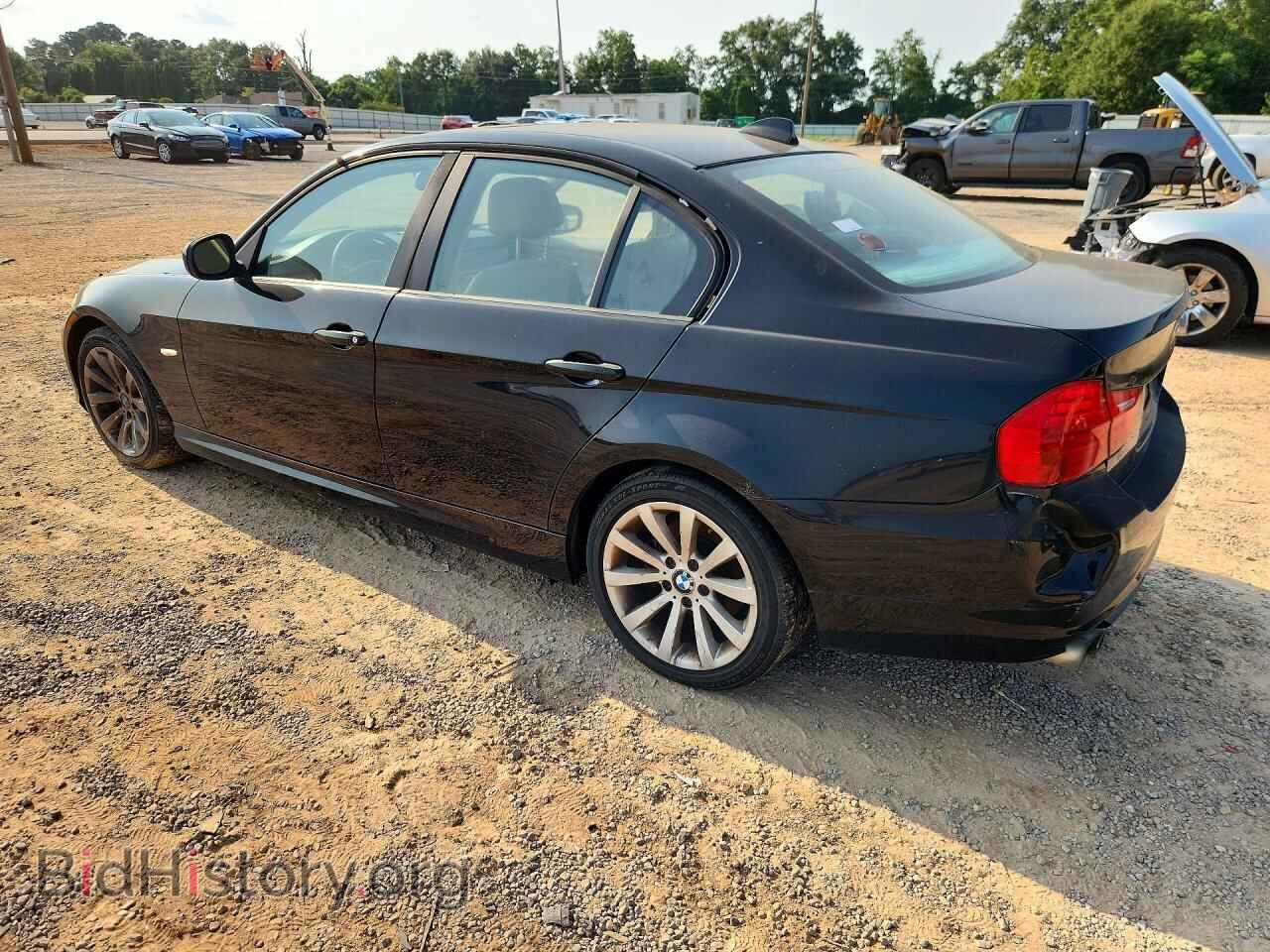 2011 BMW 3 SERIES - VIN: WBAPH7C50BE460009 - Photo 2