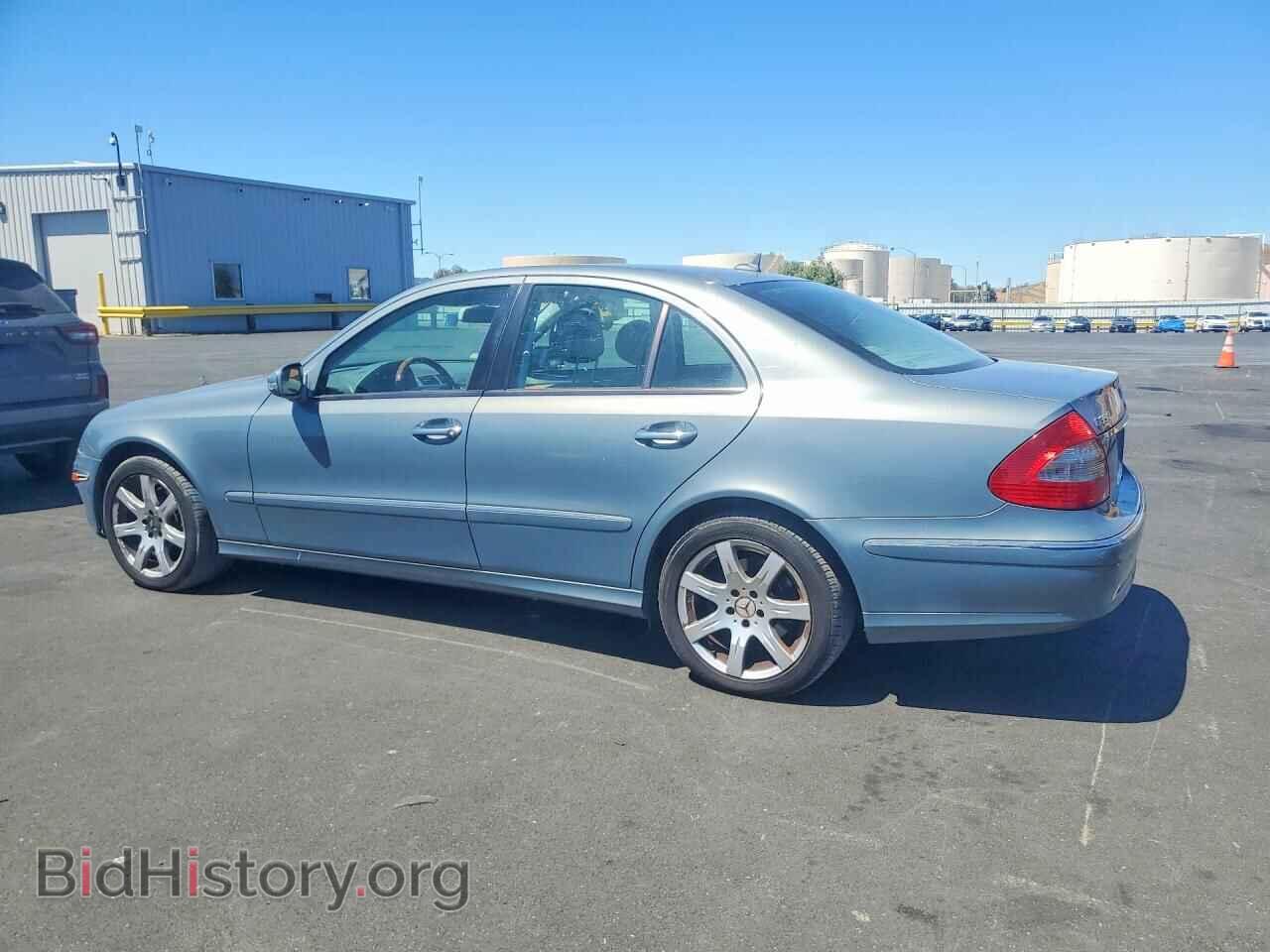 2007 MERCEDES-BENZ E-CLASS - VIN: WDBUF56X27B067021 - Фото 2