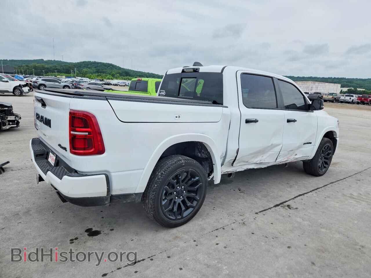 2025 RAM 1500 - VIN: 1C6SRFHP7SN715373 - Фото 3