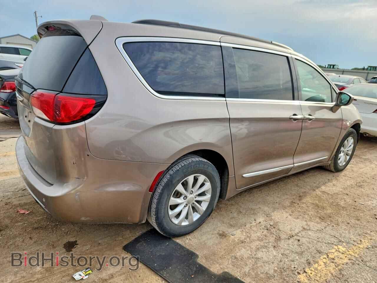 2017 CHRYSLER PACIFICA - VIN: 2C4RC1BG0HR838268 - Фото 3