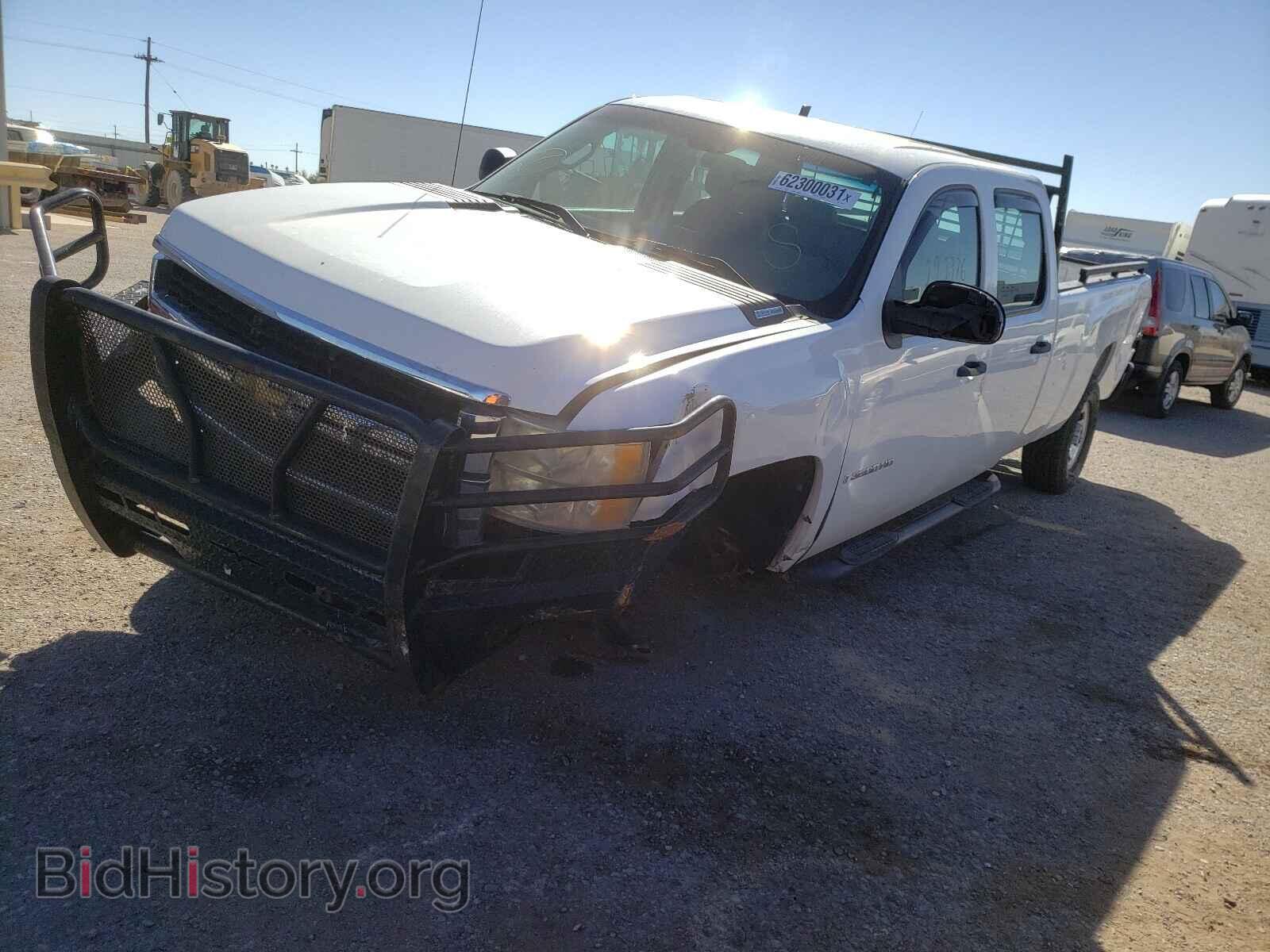 2008 CHEVROLET SILVERADO - VIN: 1GCHC33658F214860 - Фото 2