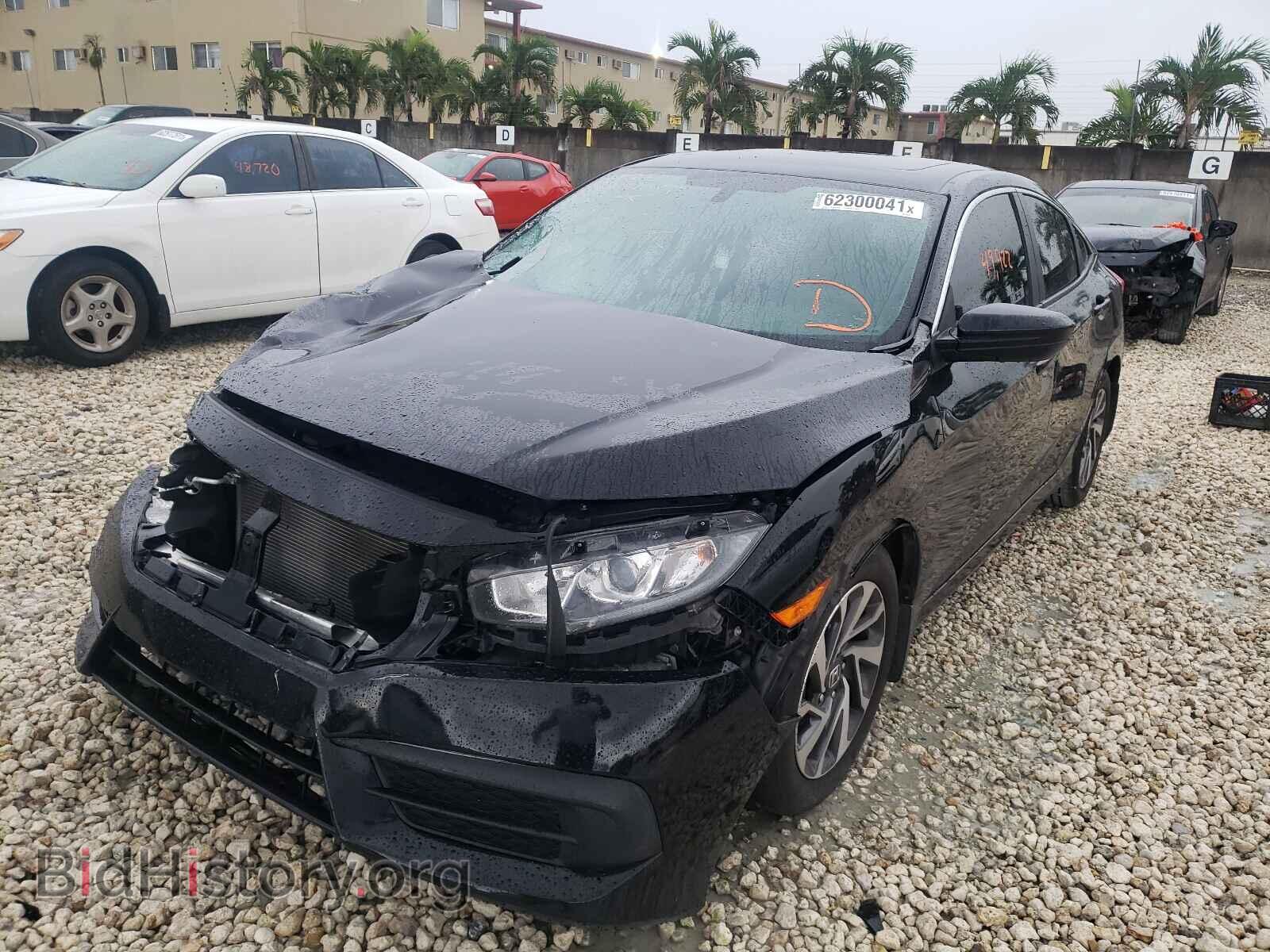 2017 HONDA CIVIC - VIN: 19XFC2F77HE009802 - Фото 2