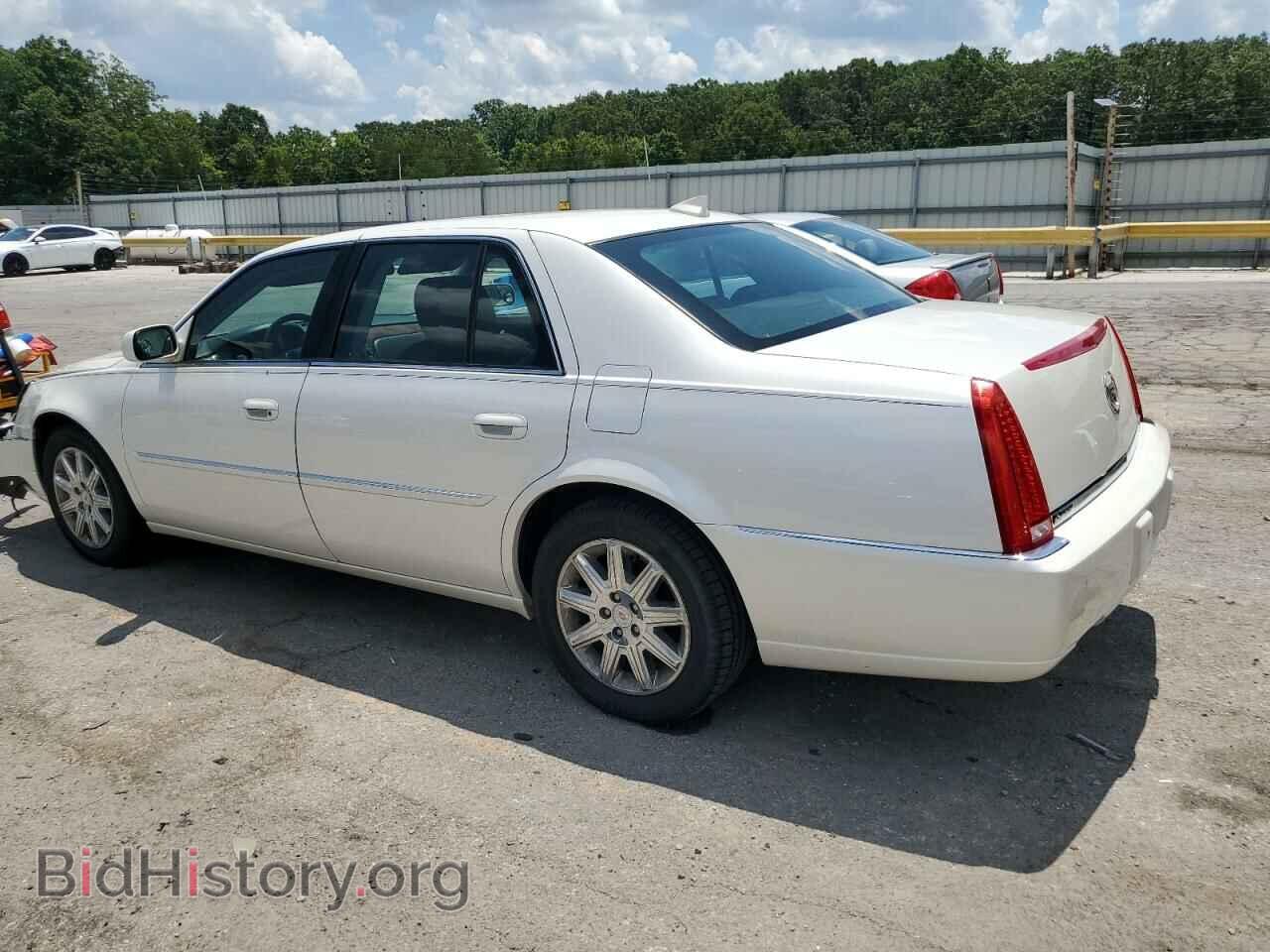 2011 CADILLAC DTS - VIN: 1G6KH5E62BU133448 - Фото 2