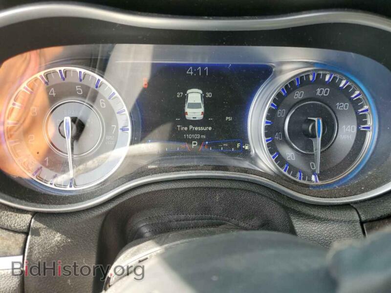 2016 Chrysler 300 (VIN 2C3CCAEG1GH151777) — фото 9 из 14