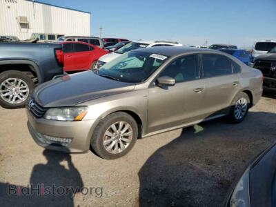 2015 Volkswagen PASSAT S, gold — VIN 1VWAT7A35FC055545, Copart