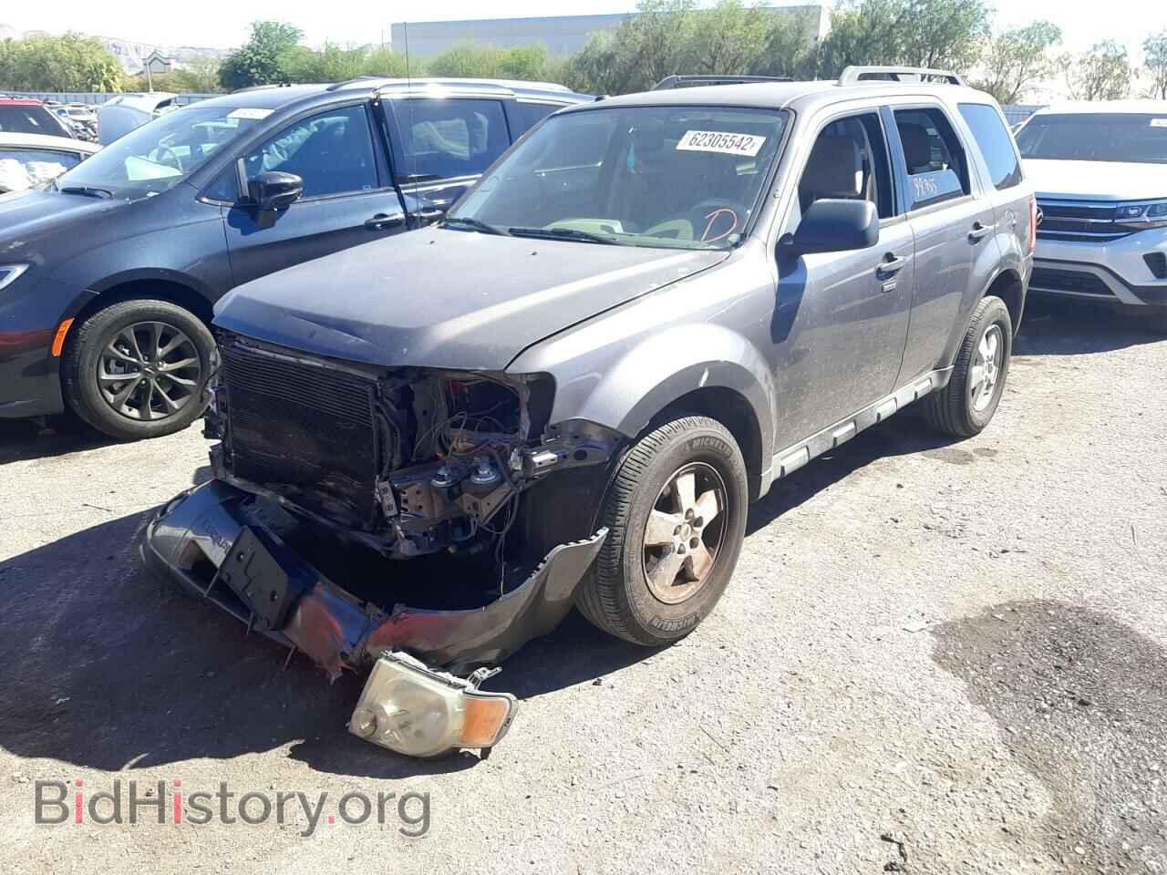 2010 FORD ESCAPE - VIN: 1FMCU0DG2AKC60331 - Фото 2