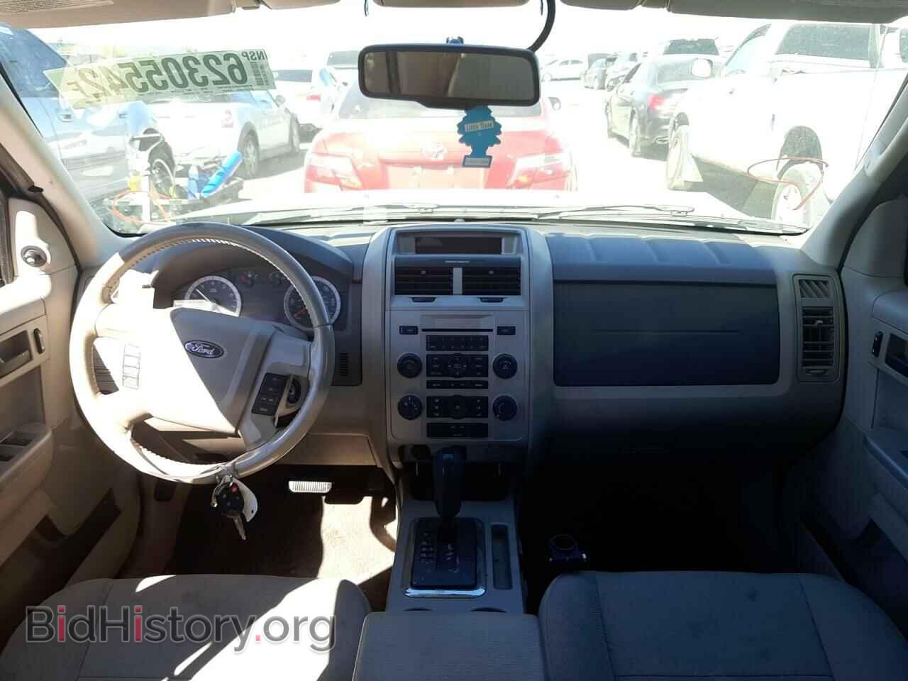 2010 FORD ESCAPE - VIN: 1FMCU0DG2AKC60331 - Фото 9