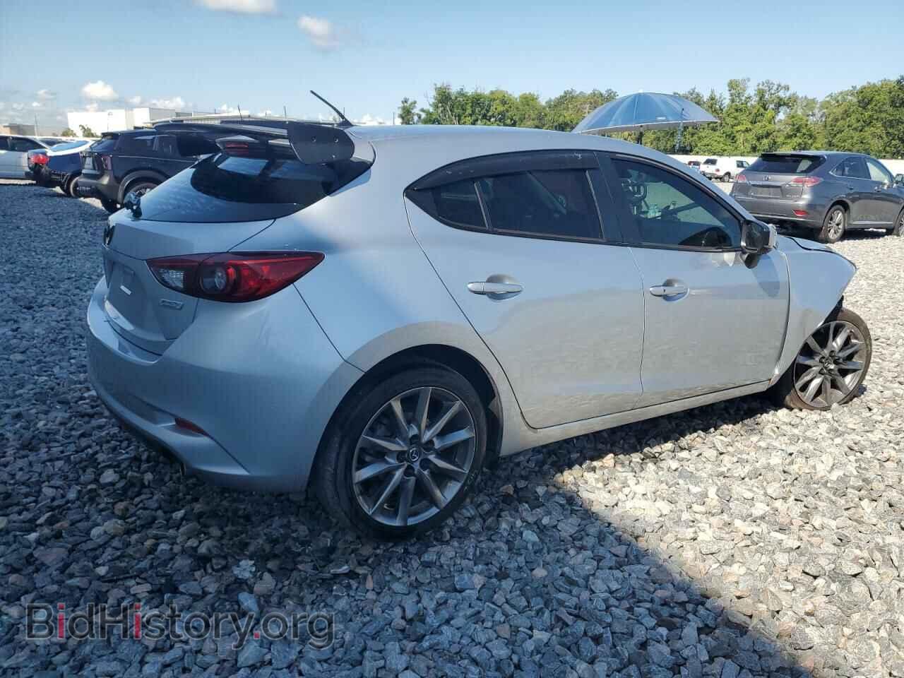 2018 MAZDA 3 - VIN: 3MZBN1L38JM199204 - Фото 3