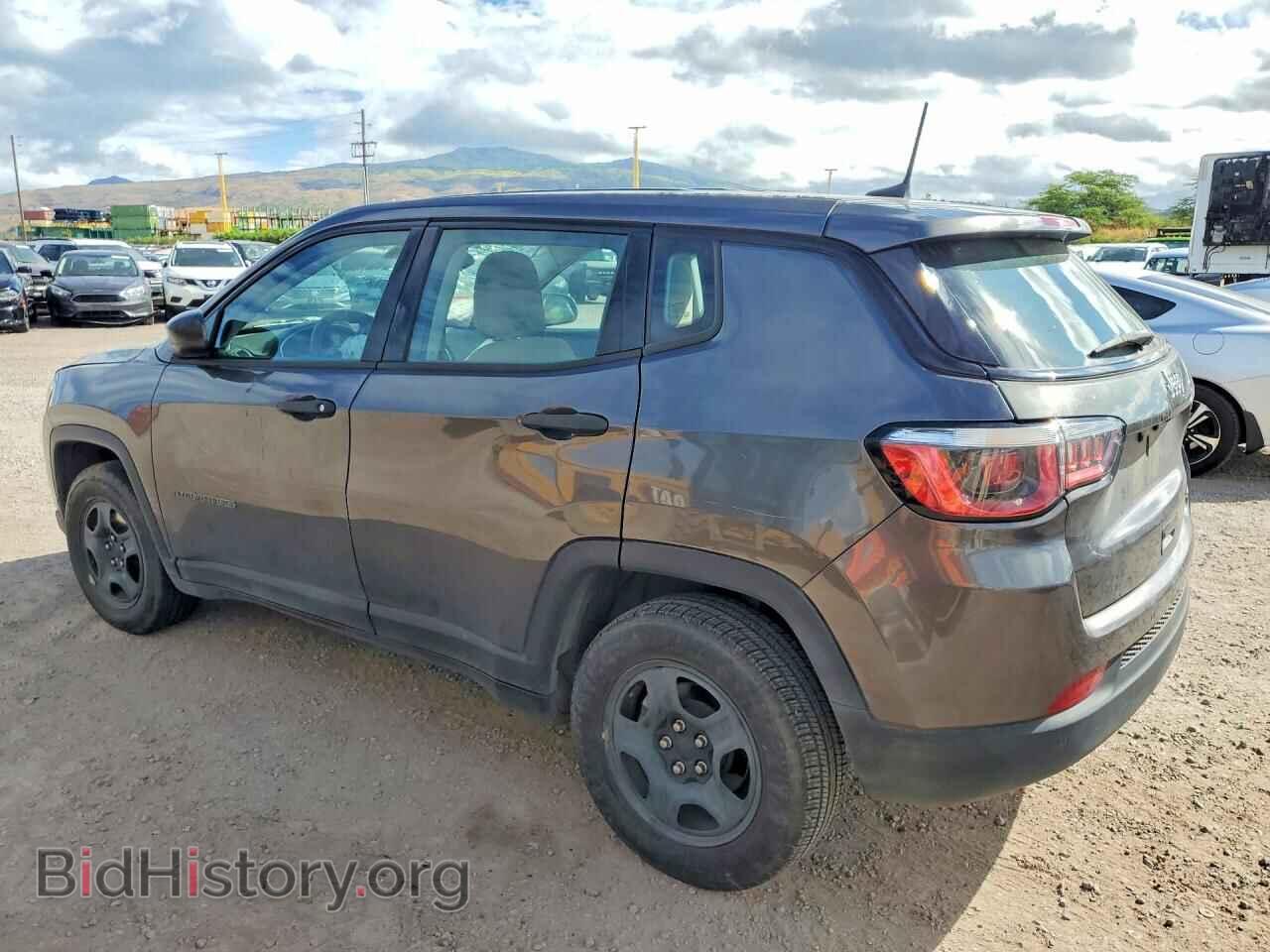 2018 JEEP COMPASS - VIN: 3C4NJCAB8JT215005 - Photo 2