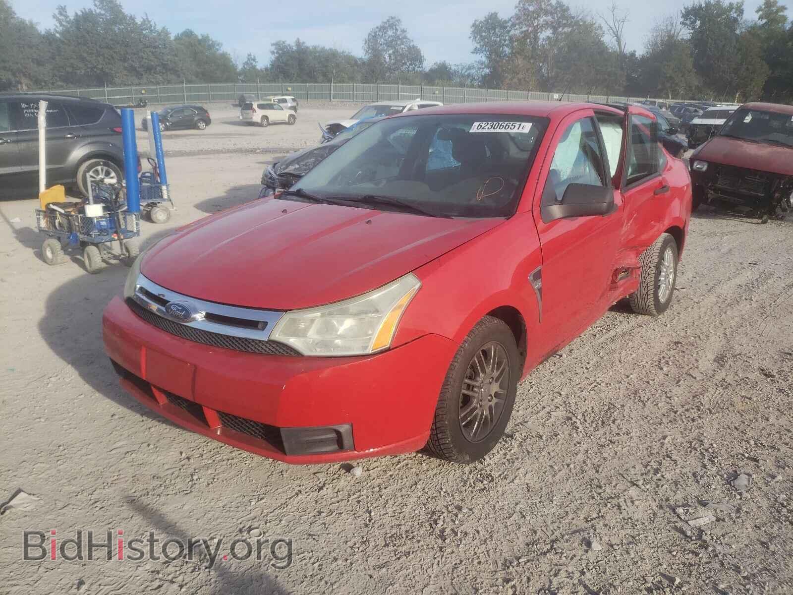 2008 FORD FOCUS - VIN: 1FAHP35N58W202058 - Photo 2