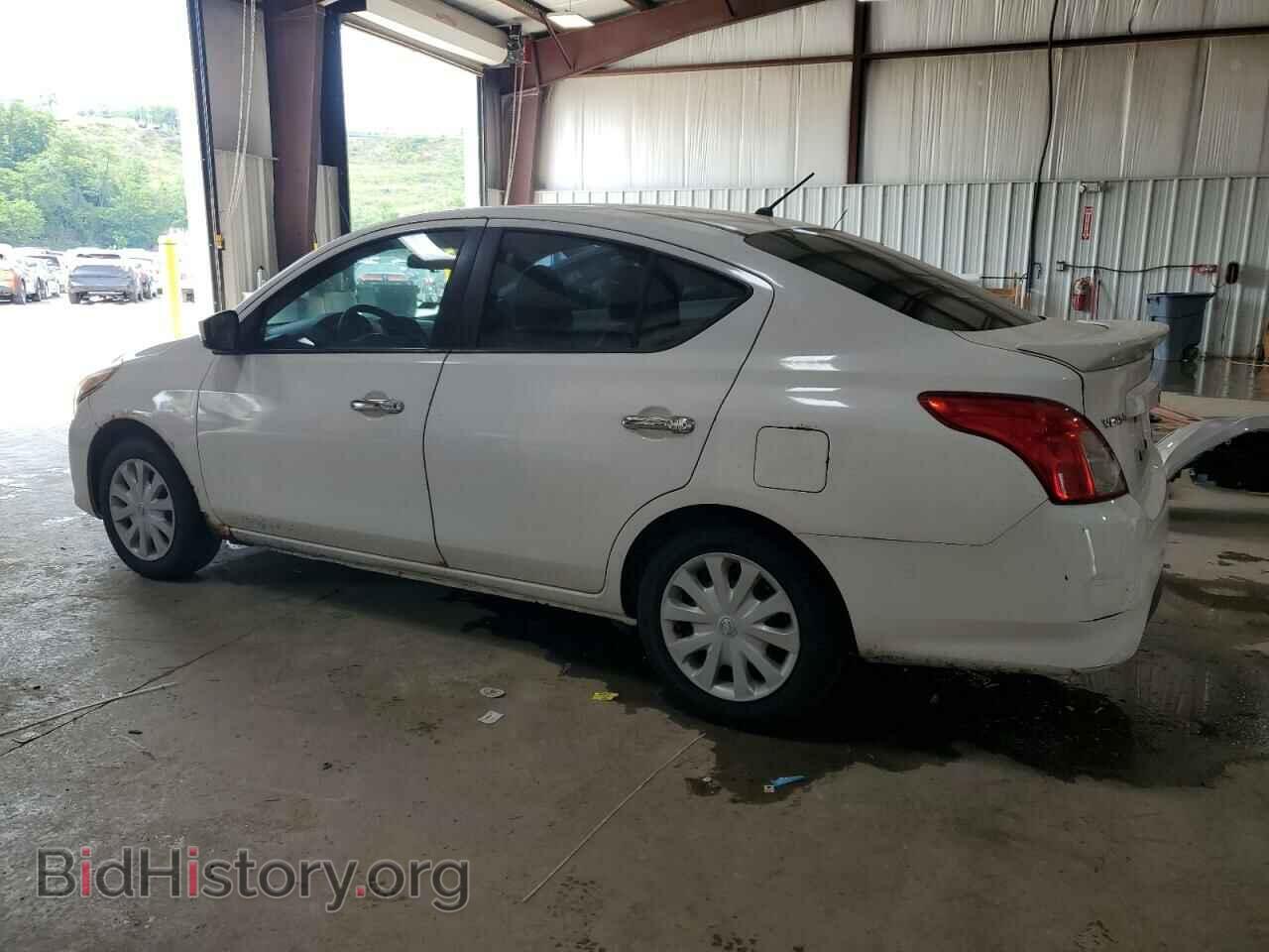 2015 NISSAN VERSA - VIN: 3N1CN7AP8FL811384 - Фото 2