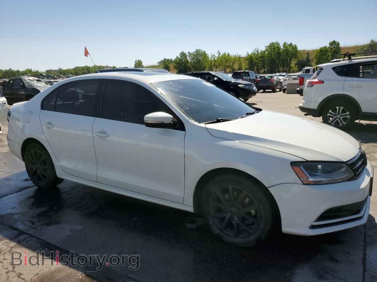 2017 VOLKSWAGEN JETTA - VIN: 3VWDB7AJ1HM268086 - Фото 4