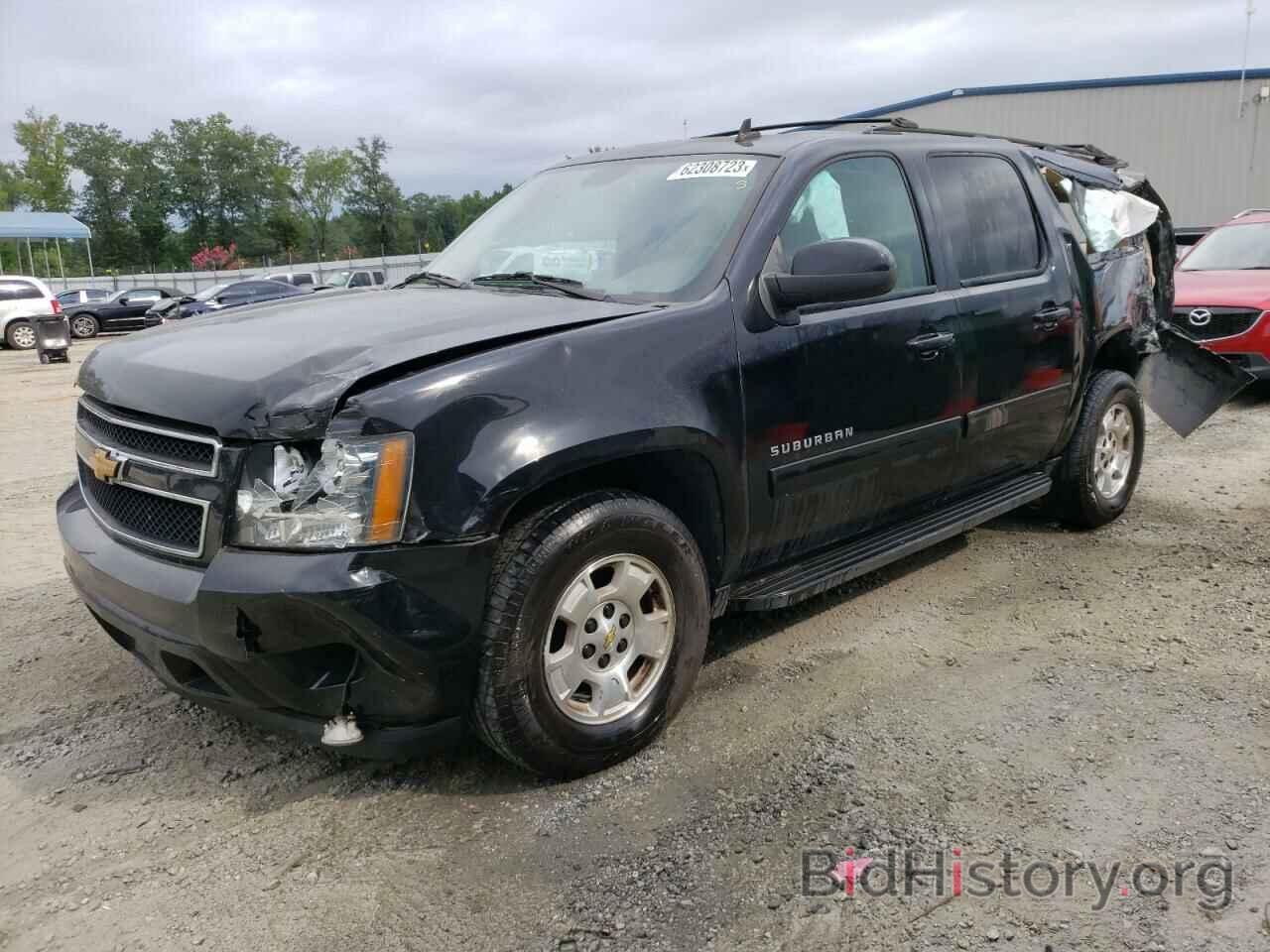 Фотография 1GNSCJE09ER232041 - CHEVROLET SUBURBAN 2014