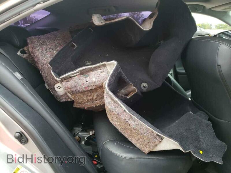 2014 Lexus IS (VIN JTHCF1D23E5000435) — photo 6 of 10