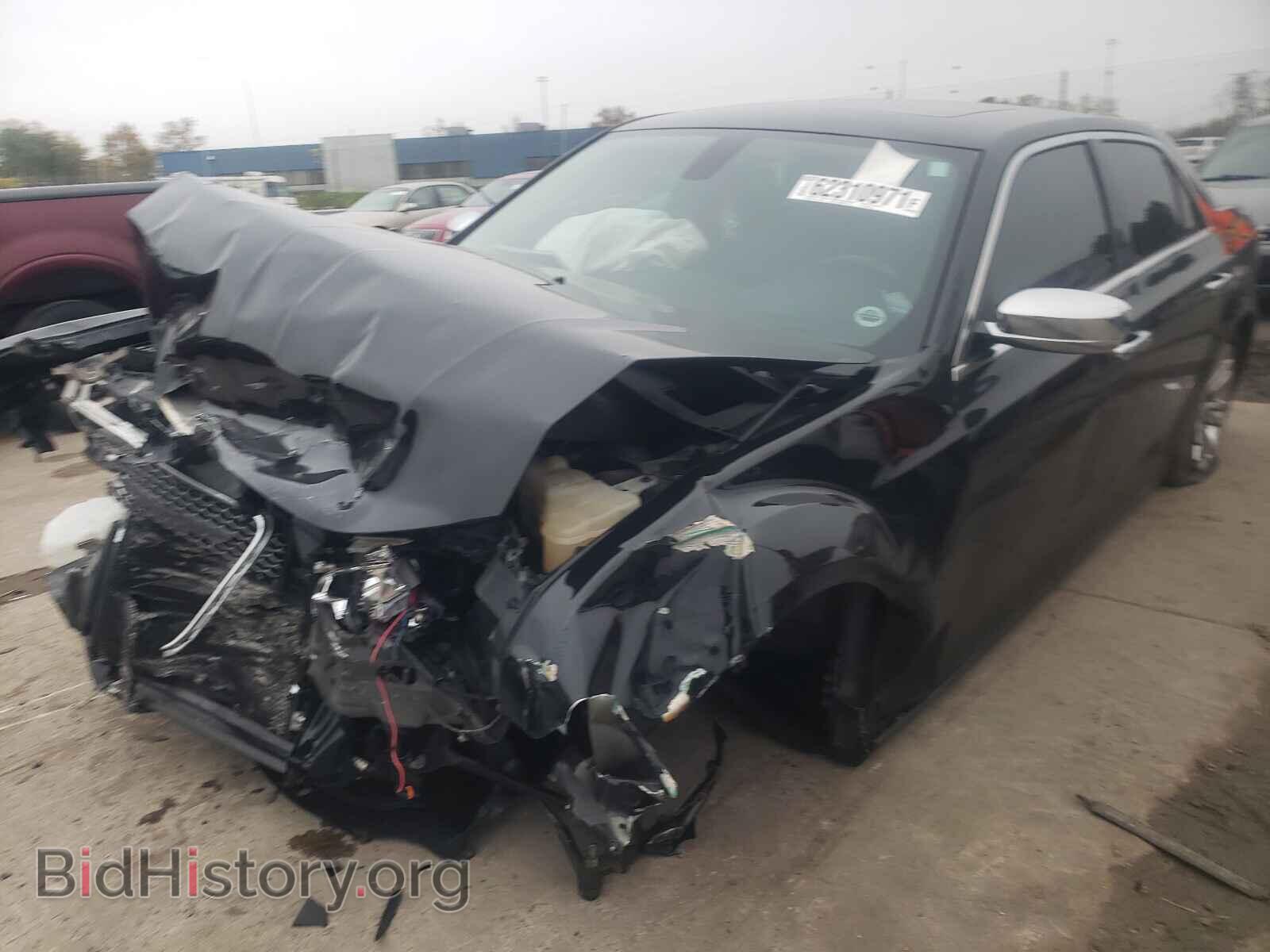 2017 CHRYSLER 300 - VIN: 2C3CCAEG9HH663188 - Фото 2