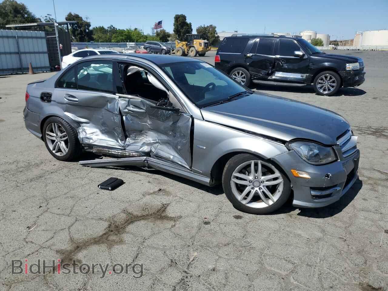 2012 MERCEDES-BENZ C-CLASS - VIN: WDDGF4HB1CA651815 - Фото 4