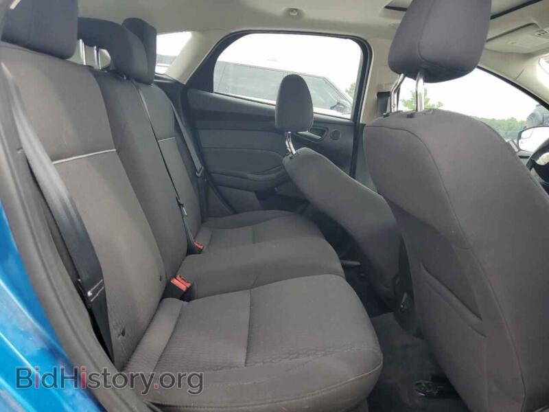 2012 Ford FOCUS (VIN 1FAHP3M22CL195202) — photo 10 of 14