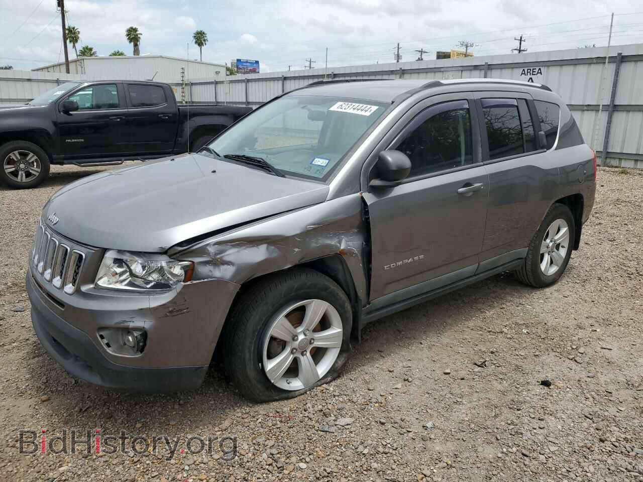 Photo 1J4NT1FB0BD253210 - JEEP COMPASS 2011